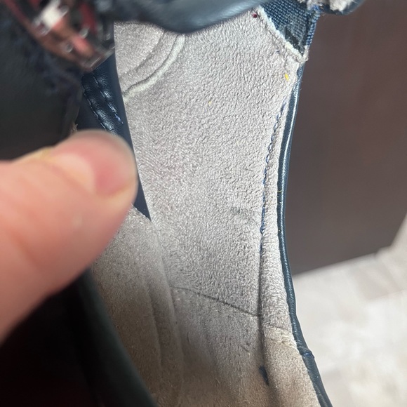 Naturalizer shoes - Picture 3 of 3